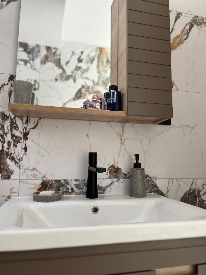 Retro Apartment Pátra Eksteriør bilde