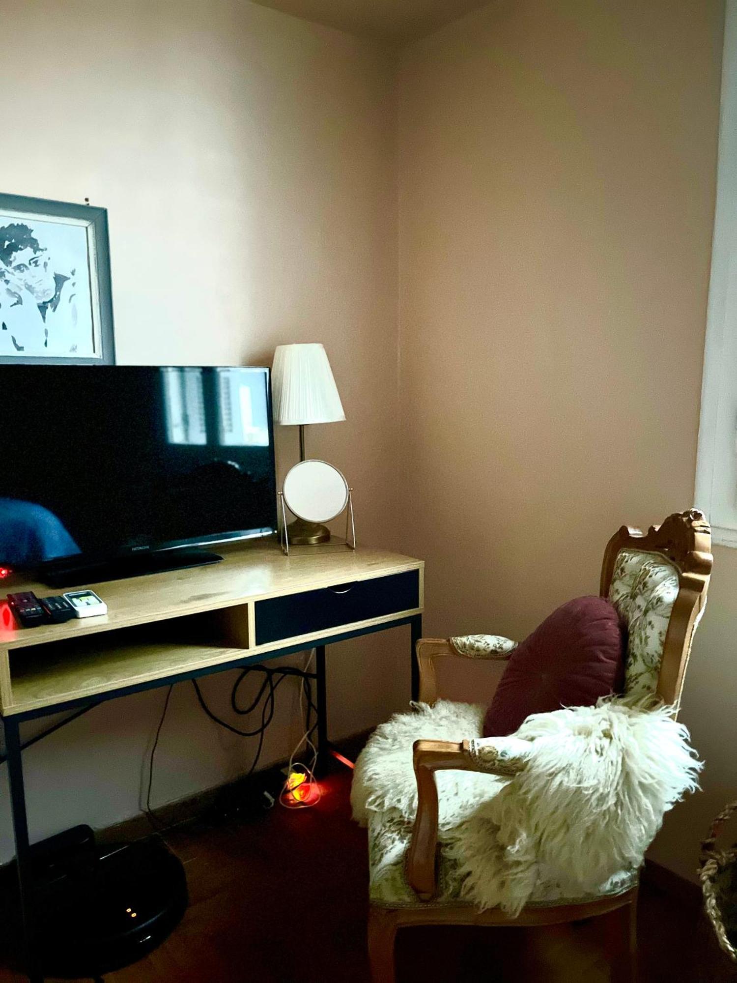 Retro Apartment Pátra Eksteriør bilde
